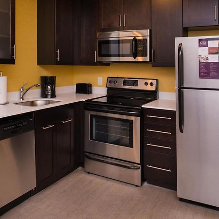 Residence Inn By Marriott Miami West/Fl Turnpike Хайлиа-Гарденс Экстерьер фото