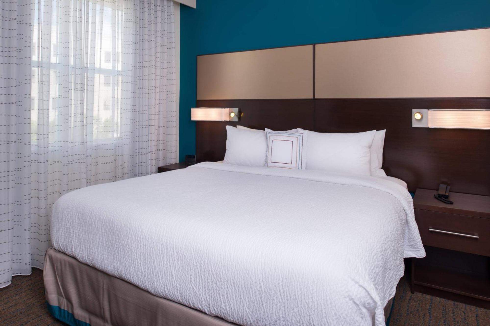 Residence Inn By Marriott Miami West/Fl Turnpike Хайлиа-Гарденс Экстерьер фото